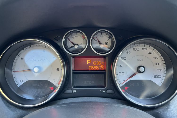 Used Peugeot 308 2012 1.6L Automatic YouShang Model Odometer Close Up