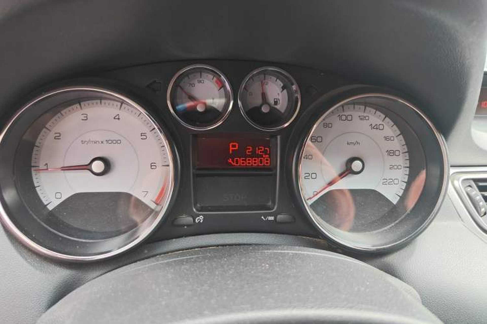 Used Peugeot 308 2012 1.6L Automatic YouShang Model Odometer Close Up