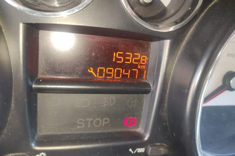 Used Peugeot 308 2012 1.6L Manual YouShang Edition Odometer Close Up