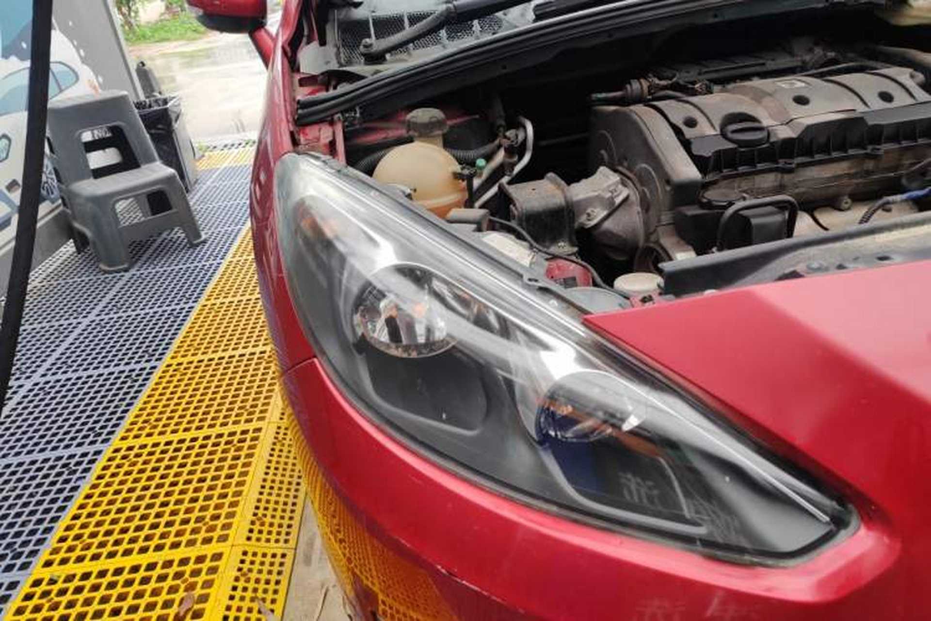 Used Peugeot 308 2012 1.6L Automatic YouShang Model Right Front Headlight