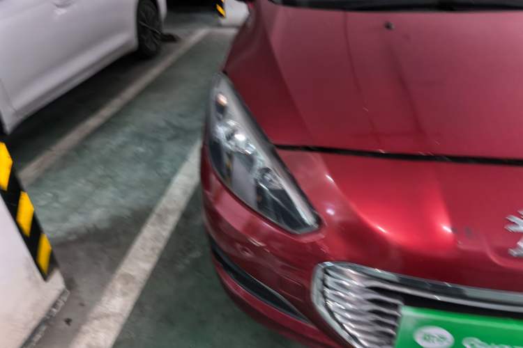 Used Peugeot 308 2012 1.6L Manual YouShang Edition Right Front Headlight
