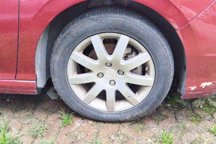 Used Peugeot 308 2012 1.6L Manual YouShang Edition Right Front Wheel Hub