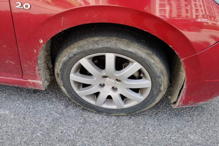 Used Peugeot 308 2012 2.0L Automatic Luxury Version Right Front Wheel Hub