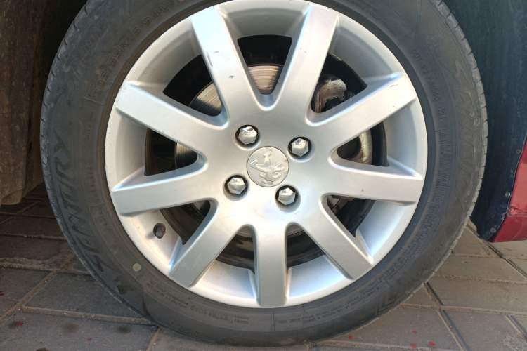 Used Peugeot 308 2012 1.6L Manual YouShang Edition Right Front Wheel Hub