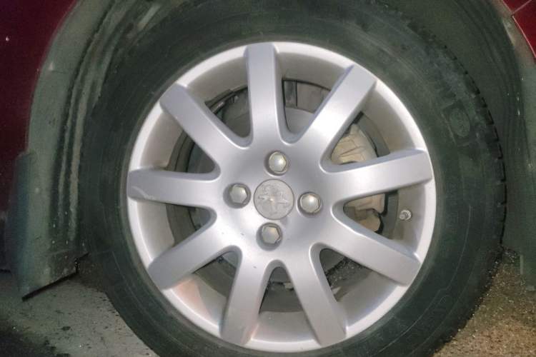 Used Peugeot 308 2012 1.6L Automatic YouShang Model Right Front Wheel Hub