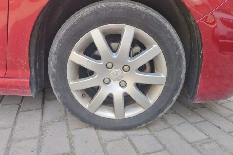 Used Peugeot 308 2012 1.6L Automatic YouShang Model Right Front Wheel Hub