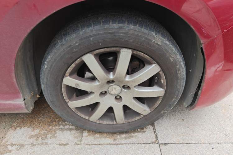 Used Peugeot 308 2012 1.6L Manual Fashion Edition Right Front Wheel Hub