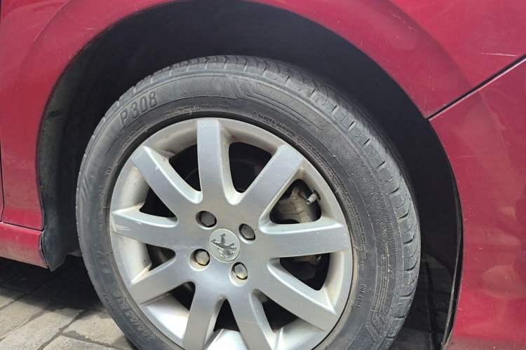 Used Peugeot 308 2012 1.6L Automatic YouShang Model Right Front Wheel Hub