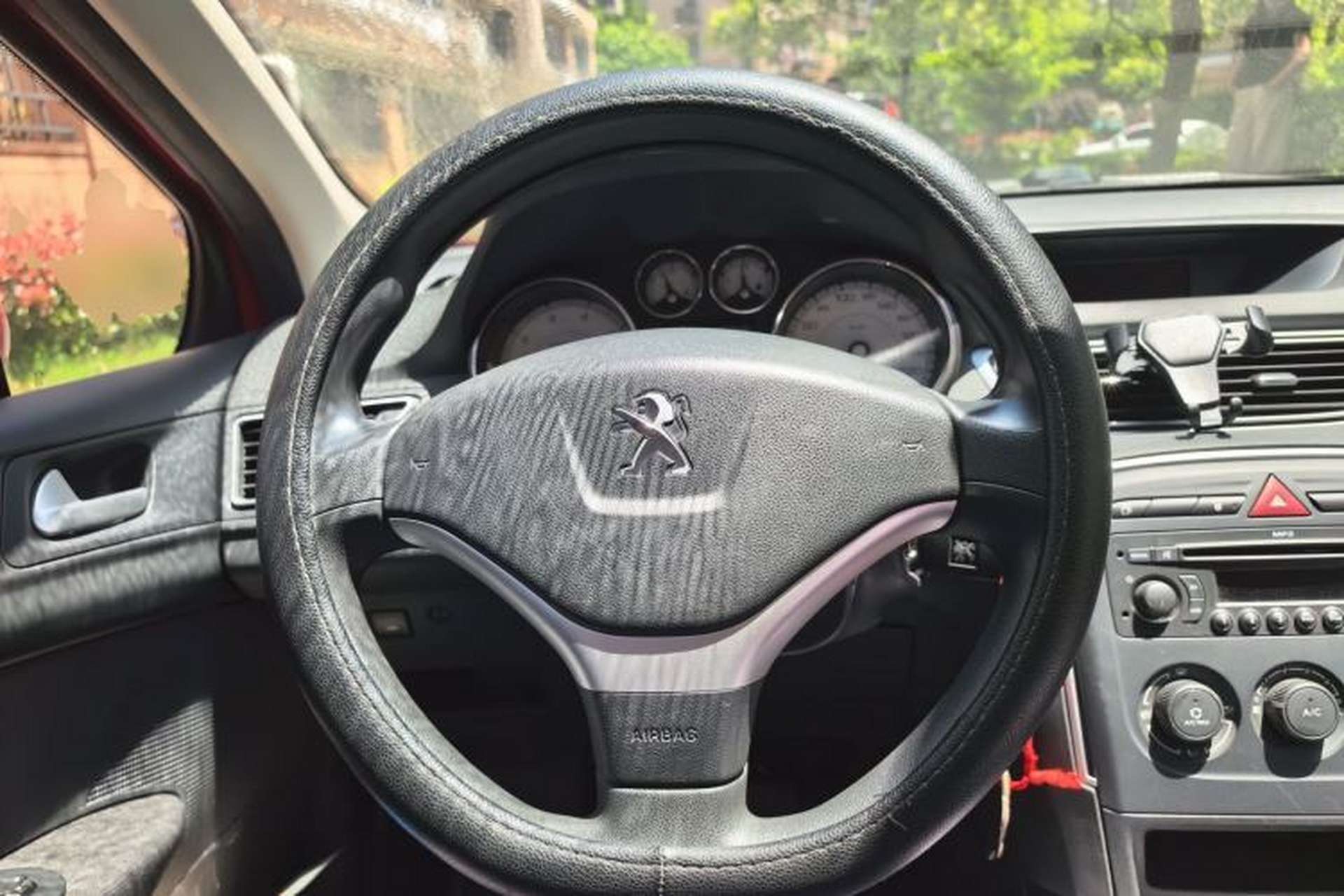 Used Peugeot 308 2012 1.6L Manual YouShang Edition Steering Wheel