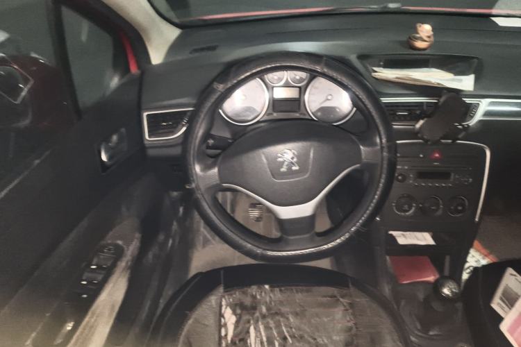Used Peugeot 308 2012 1.6L Manual YouShang Edition Steering Wheel