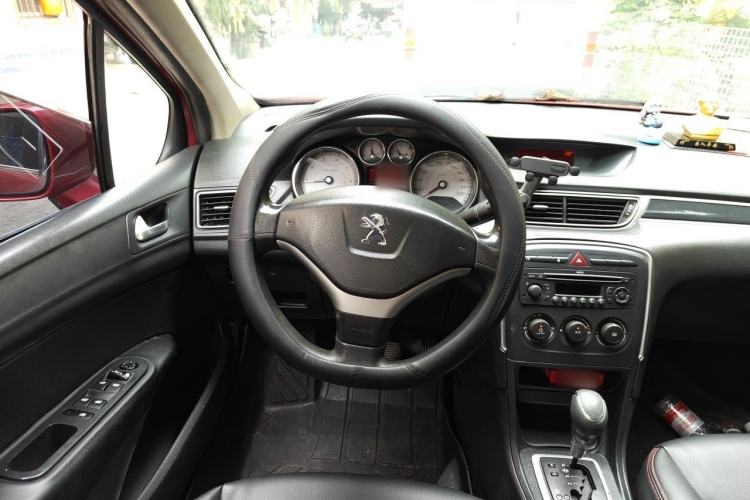 Used Peugeot 308 2012 1.6L Automatic YouShang Model Steering Wheel
