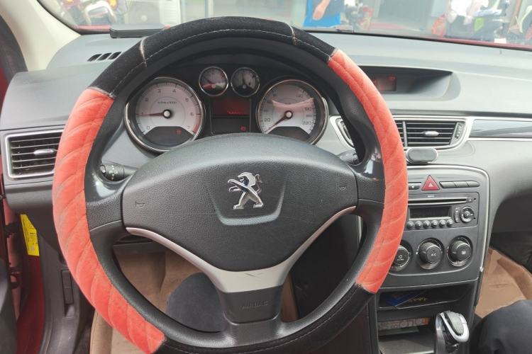 Used Peugeot 308 2012 1.6L Automatic YouShang Model Steering Wheel