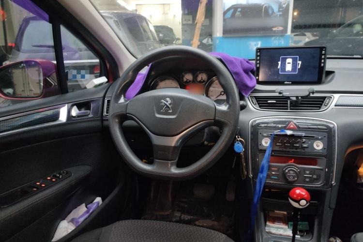 Used Peugeot 308 2012 1.6L Automatic Fashion Edition Steering Wheel