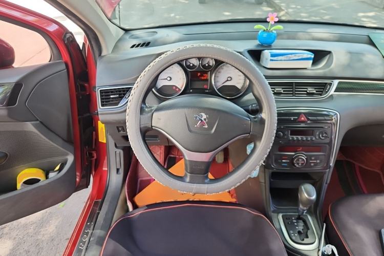 Used Peugeot 308 2012 1.6L Automatic Fashion Edition Steering Wheel