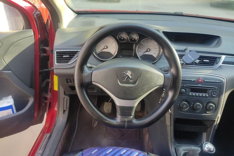 Used Peugeot 308 2012 1.6L Manual YouShang Edition Steering Wheel