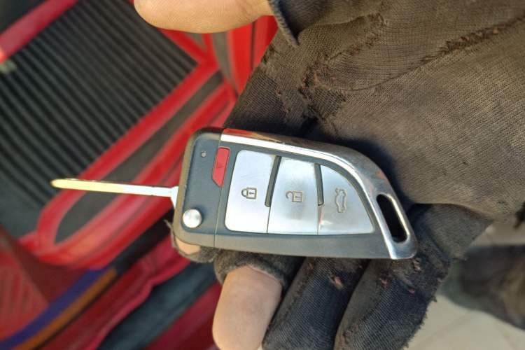 Used Peugeot 308 2012 1.6L Manual YouShang Edition Vehicle Key