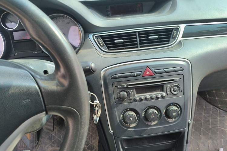 Used Peugeot 308 2012 1.6L Manual YouShang Edition Audio And AC Panel