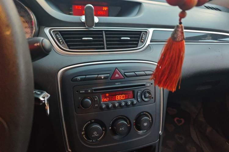 Used Peugeot 308 2012 1.6L Automatic YouShang Model Audio And AC Panel