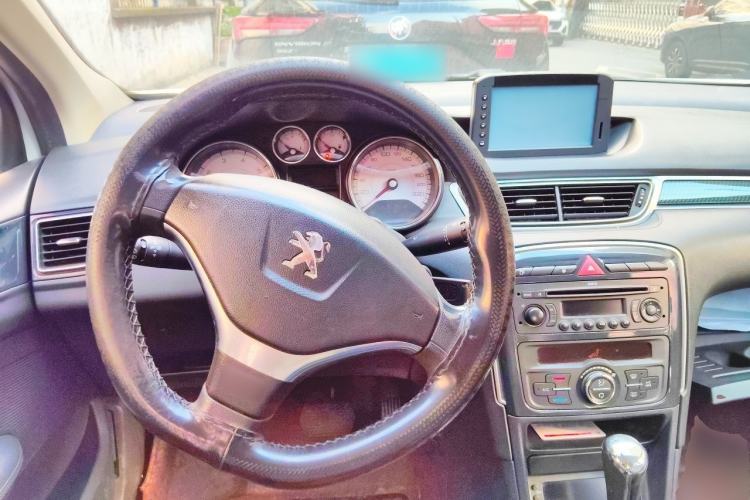 Used Peugeot 308 2012 1.6L Automatic YouShang Model Center Console
