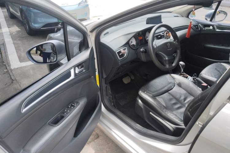 Used Peugeot 308 2012 1.6L Automatic Fashion Edition Driver Seat