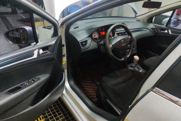 Used Peugeot 308 2012 2.0L Automatic Fashion Edition Driver Seat