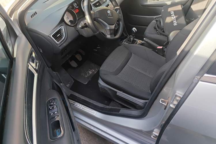 Used Peugeot 308 2012 1.6L Manual Fashion Edition Driver Seat
