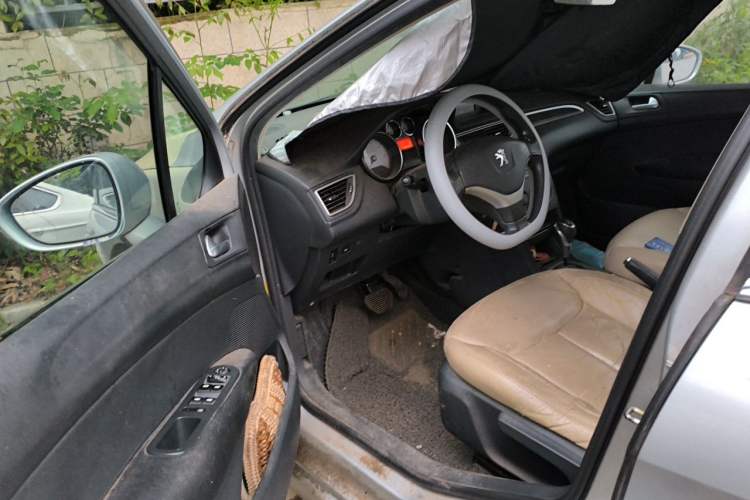 Used Peugeot 308 2012 1.6L Roland Garros Edition Driver Seat