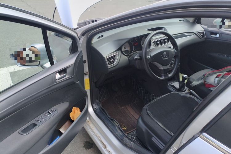 Used Peugeot 308 2012 1.6L Manual YouShang Edition Driver Seat