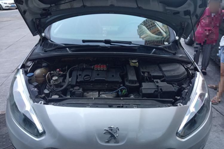 Used Peugeot 308 2012 1.6L Automatic YouShang Model Engine Bay