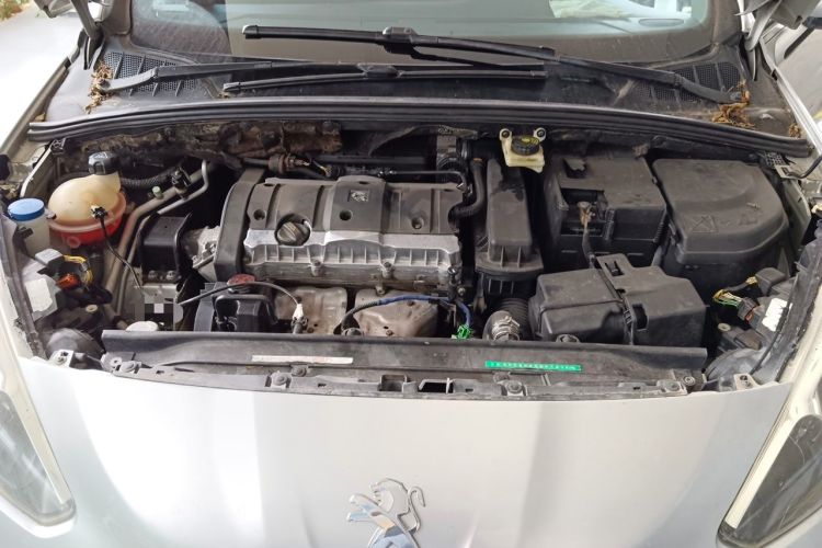 Used Peugeot 308 2012 1.6L Automatic YouShang Model Engine Bay