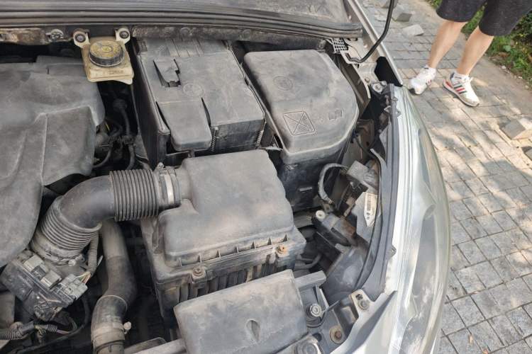 Used Peugeot 308 2012 2.0L Automatic Luxury Version Engine Bay Left