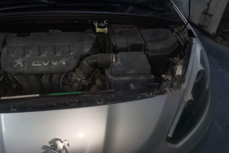 Used Peugeot 308 2012 2.0L Automatic Luxury Version Engine Bay Left