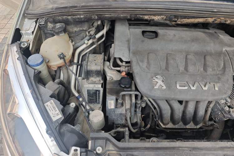 Used Peugeot 308 2012 2.0L Automatic Luxury Version Engine Bay Right