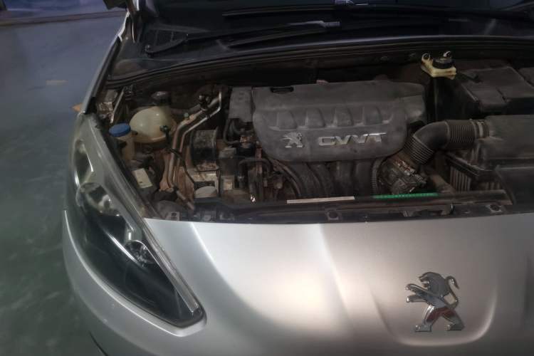 Used Peugeot 308 2012 2.0L Automatic Luxury Version Engine Bay Right