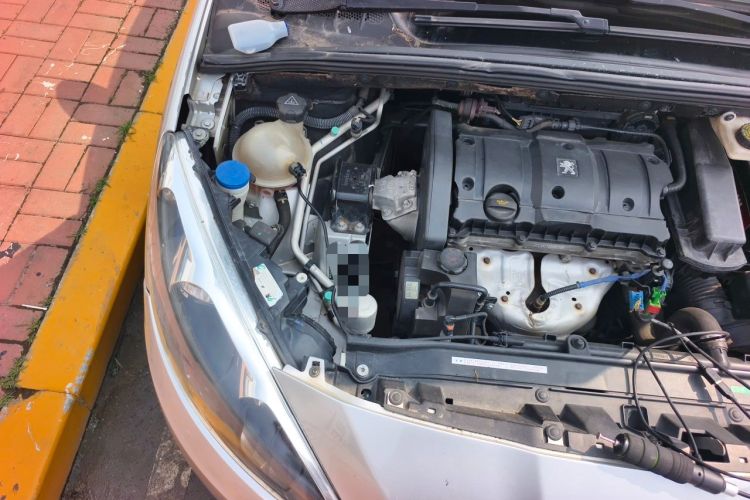 Used Peugeot 308 2012 1.6L Manual YouShang Edition Engine Bay Right