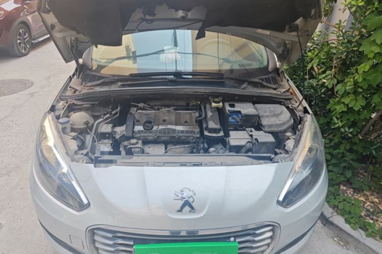 Used Peugeot 308 2012 1.6L Manual YouShang Edition Engine Bay