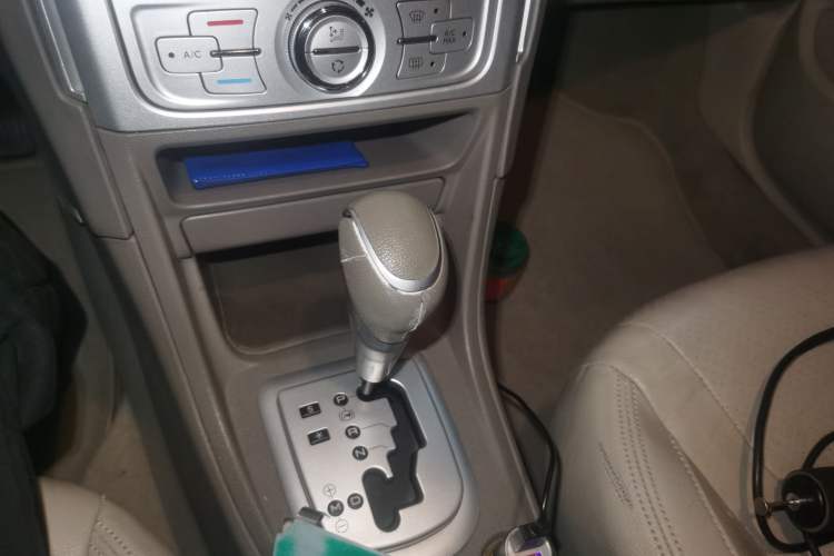 Used Peugeot 308 2012 2.0L Automatic Luxury Version Gear Lever