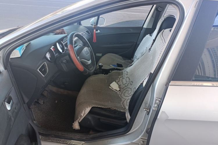 Used Peugeot 308 2012 1.6L Manual YouShang Edition Left Front Seat