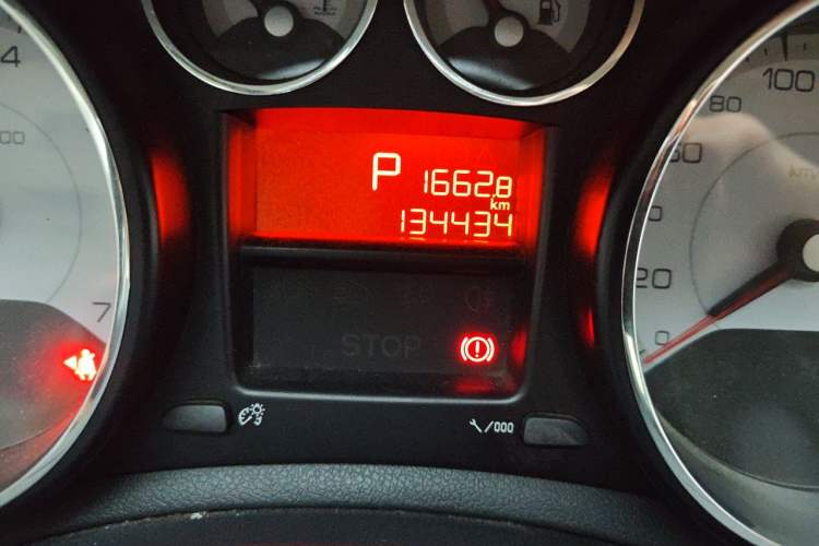 Used Peugeot 308 2012 1.6L Automatic YouShang Model Odometer Close Up