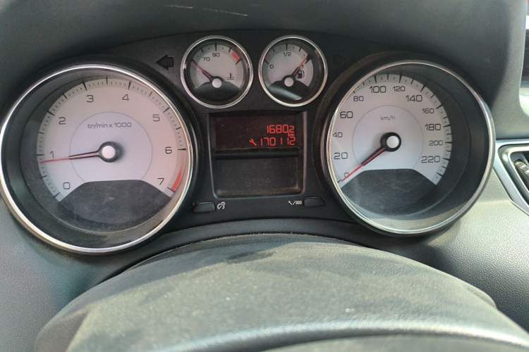 Used Peugeot 308 2012 1.6L Manual YouShang Edition Odometer Close Up