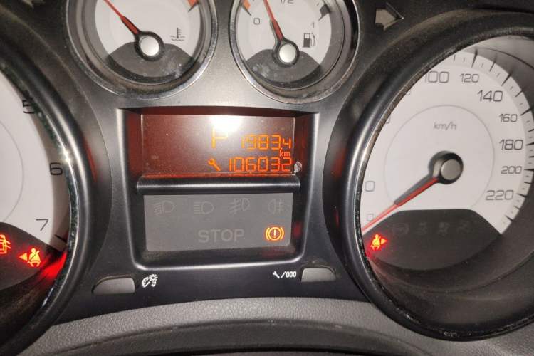 Used Peugeot 308 2012 1.6L Automatic YouShang Model Odometer Close Up