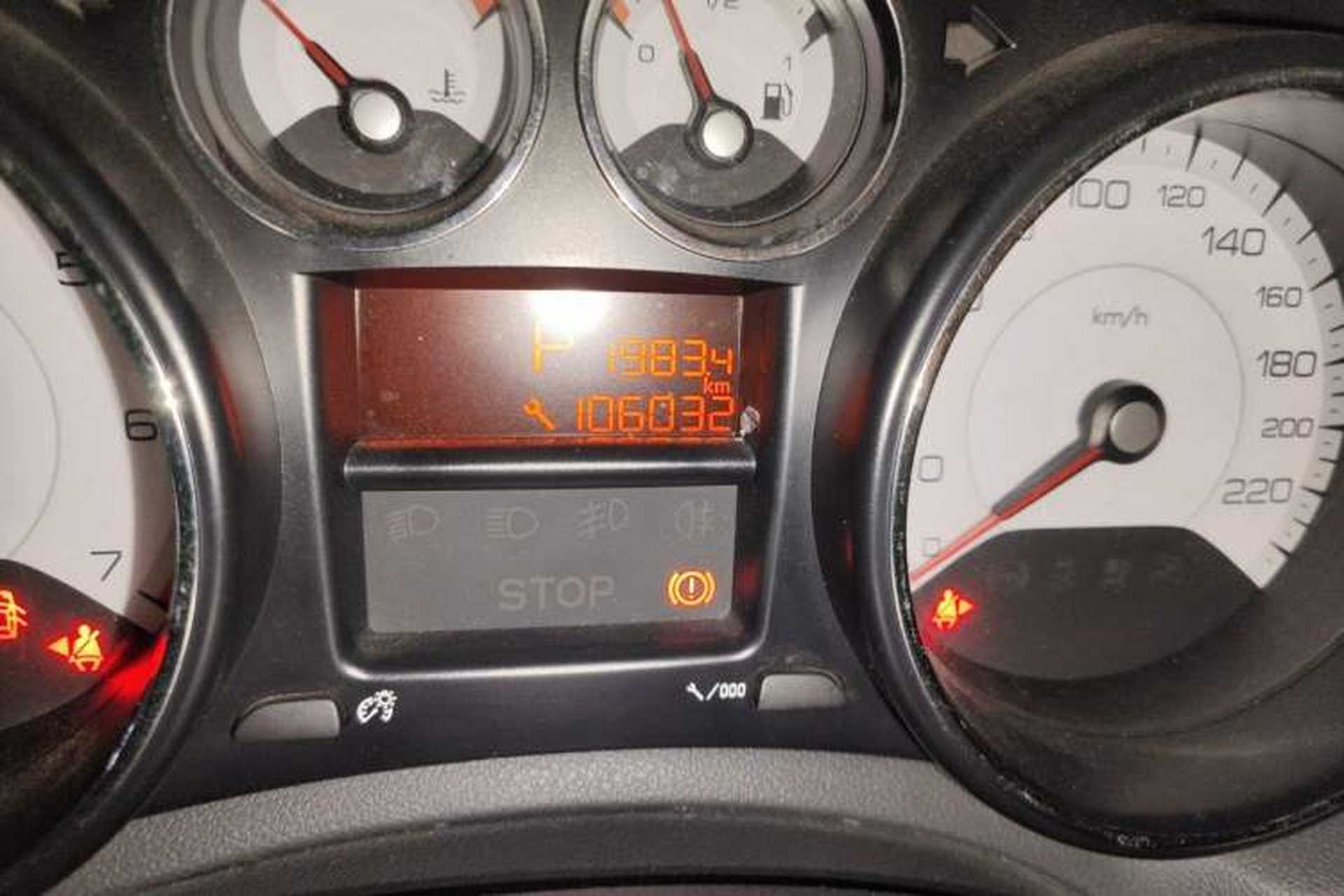 Used Peugeot 308 2012 1.6L Automatic YouShang Model Odometer Close Up