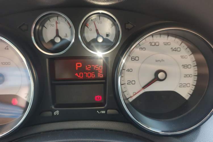 Used Peugeot 308 2012 1.6L Automatic Fashion Edition Odometer Close Up