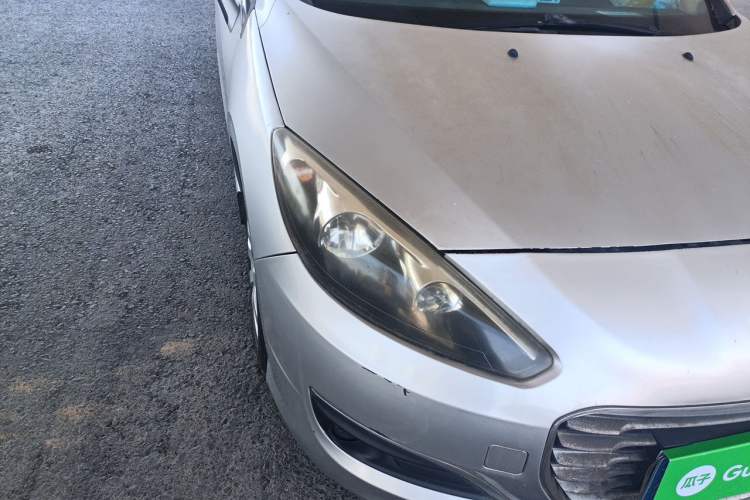 Used Peugeot 308 2012 1.6L Manual YouShang Edition Right Front Headlight