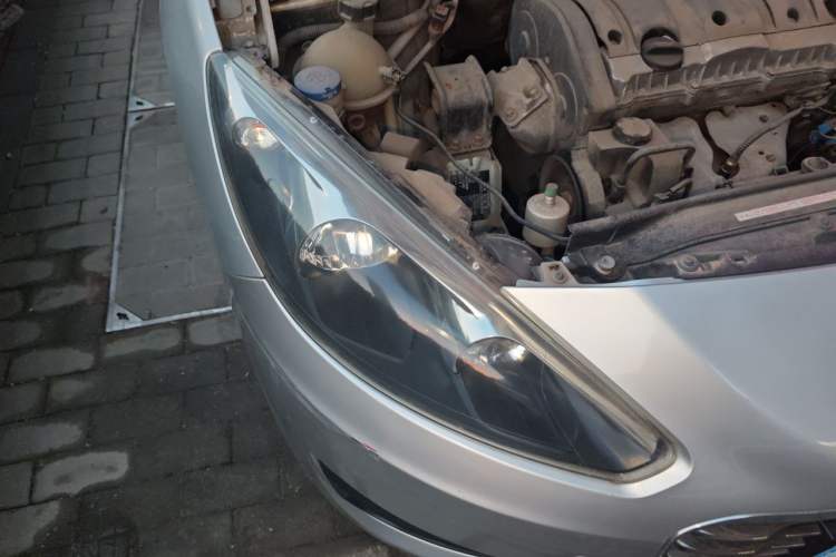 Used Peugeot 308 2012 1.6L Automatic YouShang Model Right Front Headlight