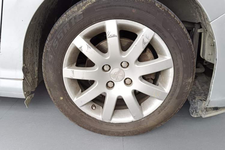 Used Peugeot 308 2012 1.6L Automatic YouShang Model Right Front Wheel Hub