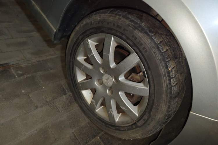 Used Peugeot 308 2012 1.6L Automatic YouShang Model Right Front Wheel Hub