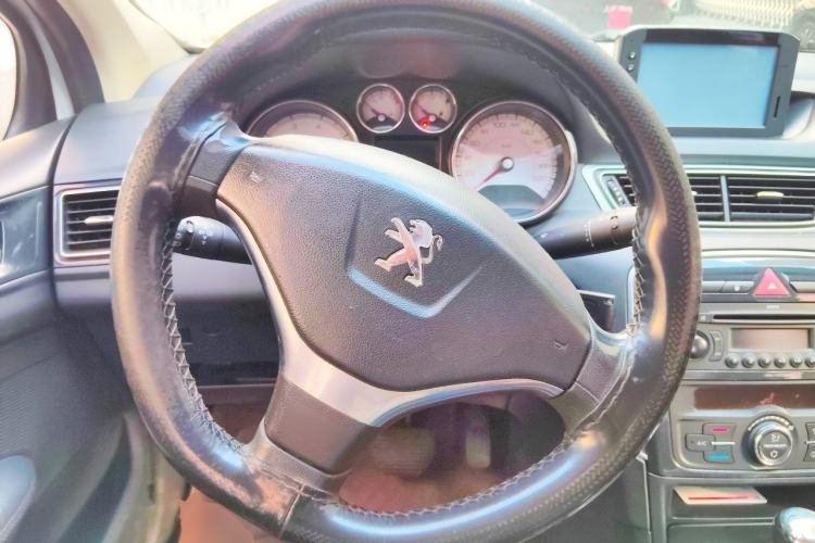 Used Peugeot 308 2012 1.6L Automatic YouShang Model Steering Wheel