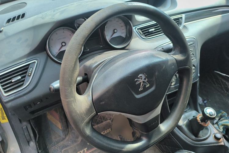 Used Peugeot 308 2012 1.6L Manual YouShang Edition Steering Wheel