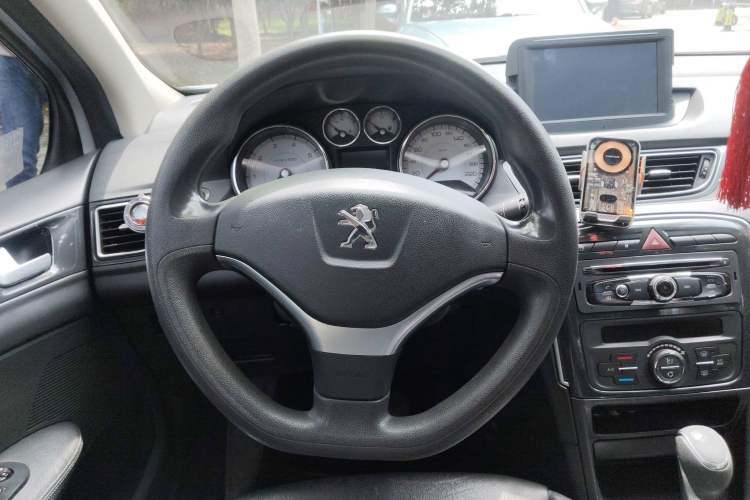 Used Peugeot 308 2012 1.6L Automatic Fashion Edition Steering Wheel